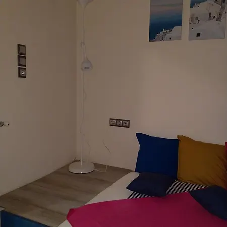Cosy Acropolis Point-3 Apartment